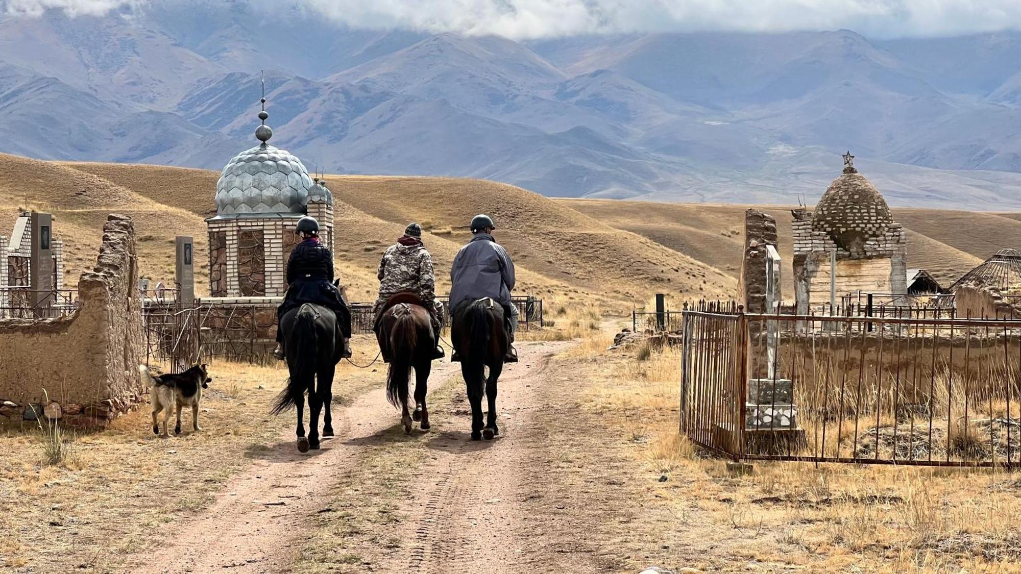 Kyzart Hotel & Horse Tours Bagysh 외부 사진